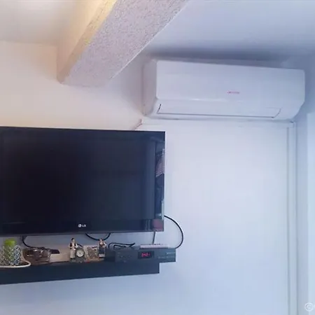 Apartament Pazova *
